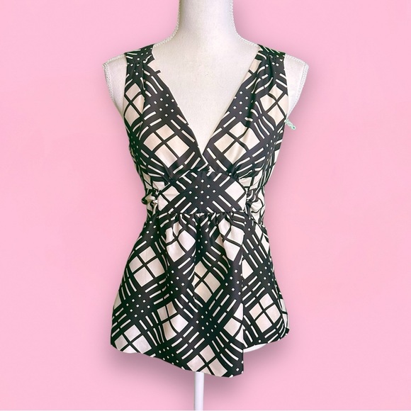 J. Crew Black & Cream Picnic Plaid A-Line Flounce Silk Top With Tie Back Size 2 - Picture 1 of 10